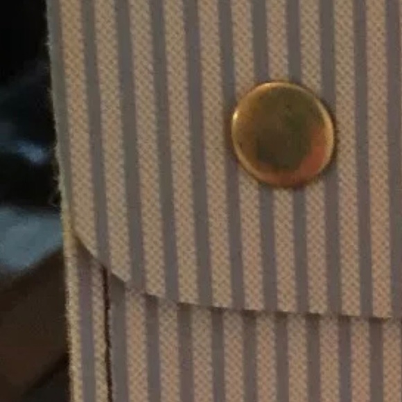 Small pouch for passport I’d card etc . - Picture 6 of 7